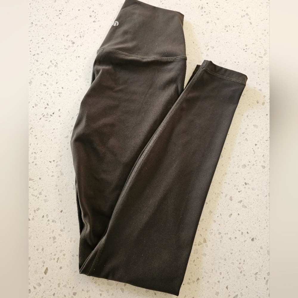 HeyNuts Essential Full Length Legging 28" sz small - Picture 5 of 6